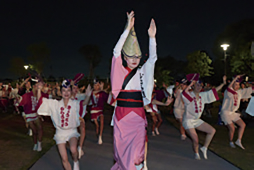阿波踊り